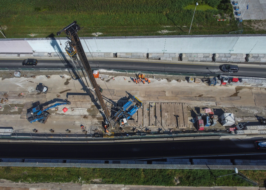 Foto 9 Relatief groter stelling om ankers in een keer aan te kunnen brengen (foto: Rijkswaterstaat)